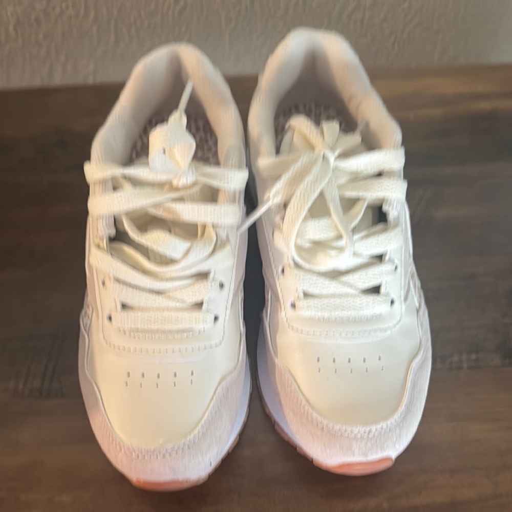 Reebok Cream and Tan Sneakers with Suede and Mesh - Picture 2 of 5